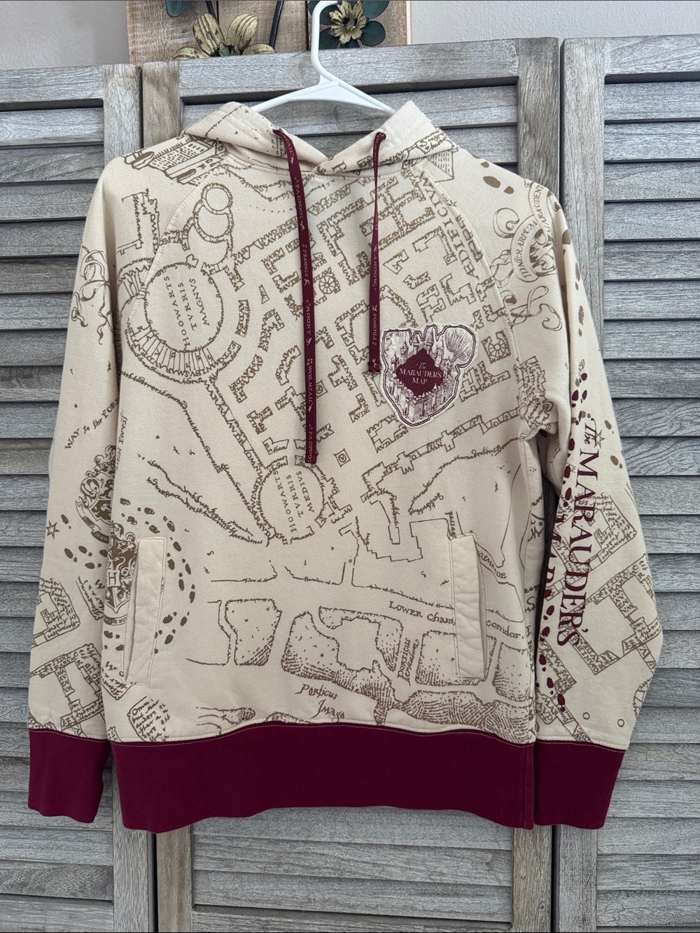 Wizarding World of Harry Potter Marauders Map Beige & Maroon Pullover Hoodie